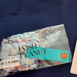 Posh Peanut Frozen Elsa Scrunchie Set
